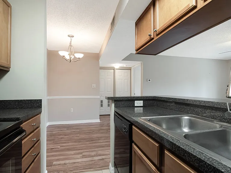 221 Lake Brook Cir #208 — Photo 8