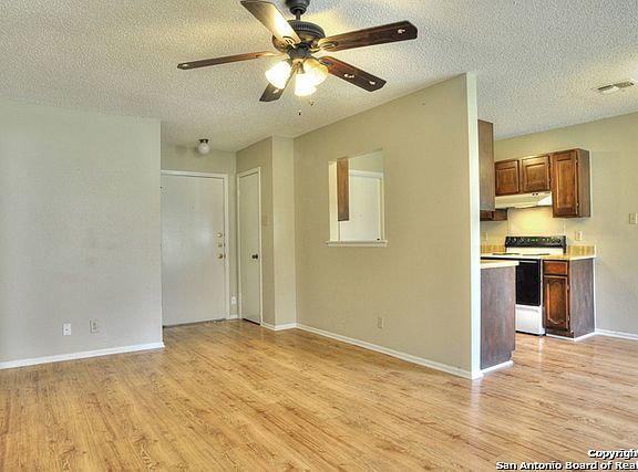 5th image of 5223 Galacino St