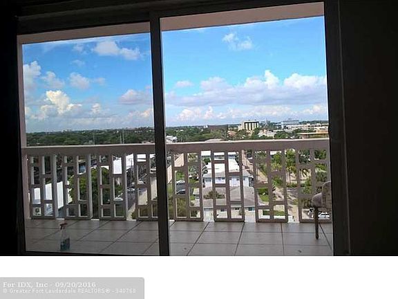 5th image of 2900 NE 30th St APT 9B