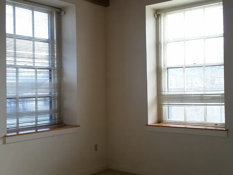 Shoe Factory Apartments — Photo 20