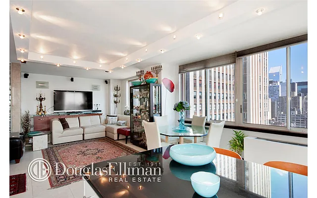 Rented by Douglas Elliman | media 51