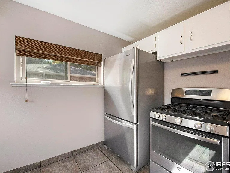 1114 Pratt St — Photo 11