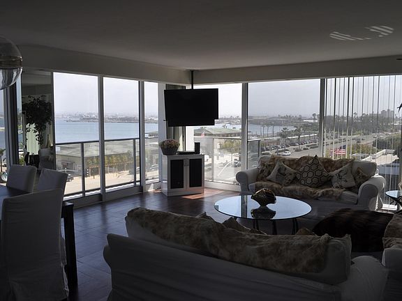 3rd image of 1770 Avenida Del Mundo Unit 404
