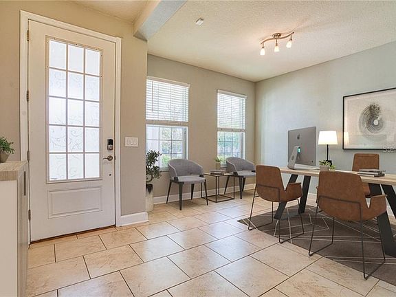 4th image of 5921 Chert Hill Ln