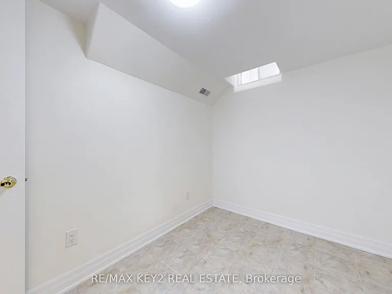 54 Oakford Dr #BASEMENT — Photo 23