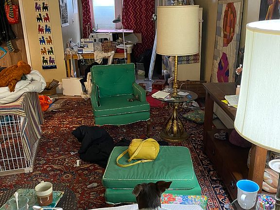 Cozy and inviting studio unit