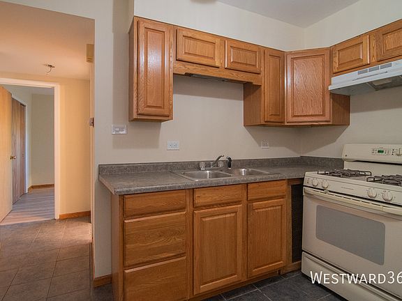 5th image of 13027 Seeley Ave APT 1