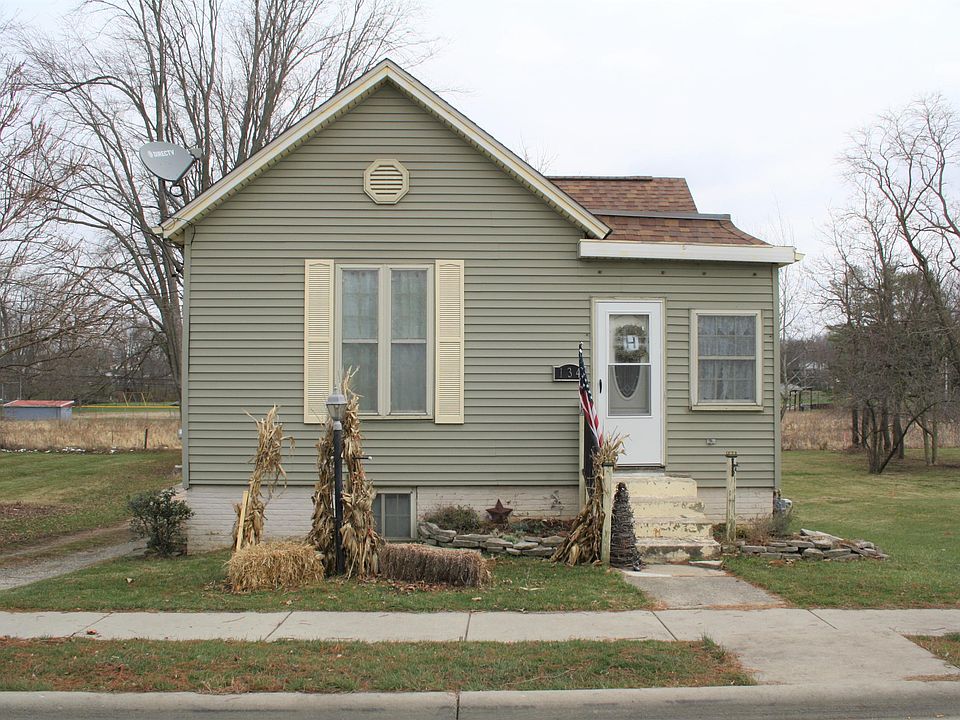 1st image of 134 N Chillicothe St