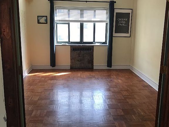 5th image of 5056 N Marine Dr APT C6