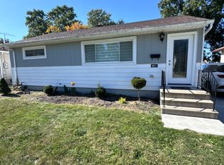 6052 Westbrook Dr, Brookpark, OH 44142