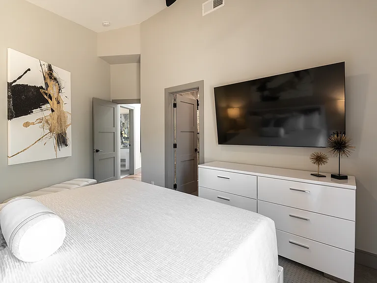 7880 Dana Point Ct — Photo 34