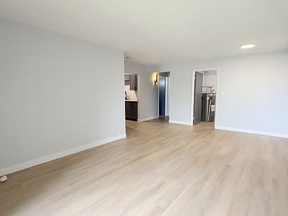 2nd image of 2950 Elsmere Ave #103