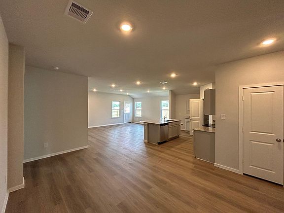 2nd image of 301 Doss Dr