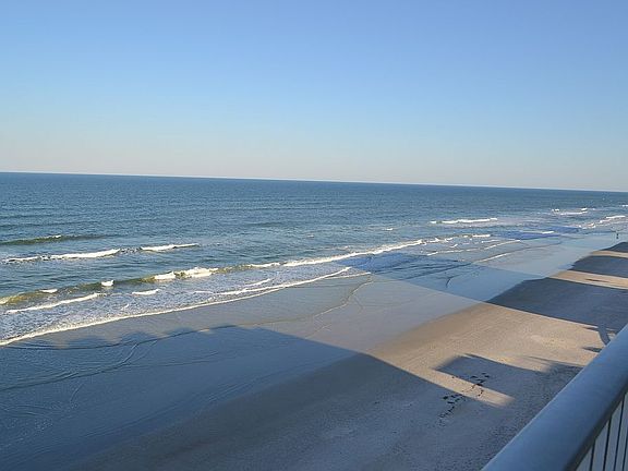 4th image of 5203 S Atlantic Ave APT 814B