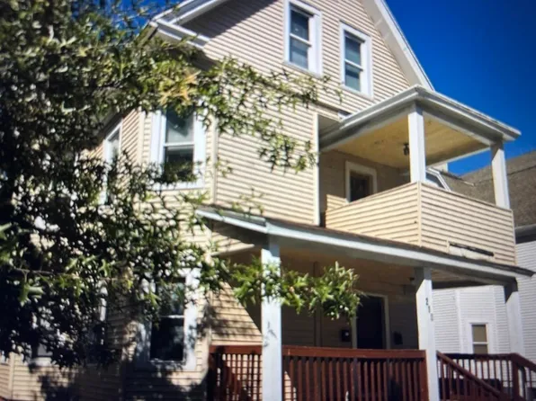 218 Oakland St, Springfield, MA 01108