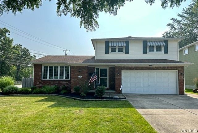 1st image of 521 Sagewood Dr