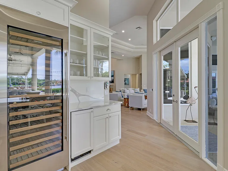 18808 SE Windward Island Ln — Photo 28