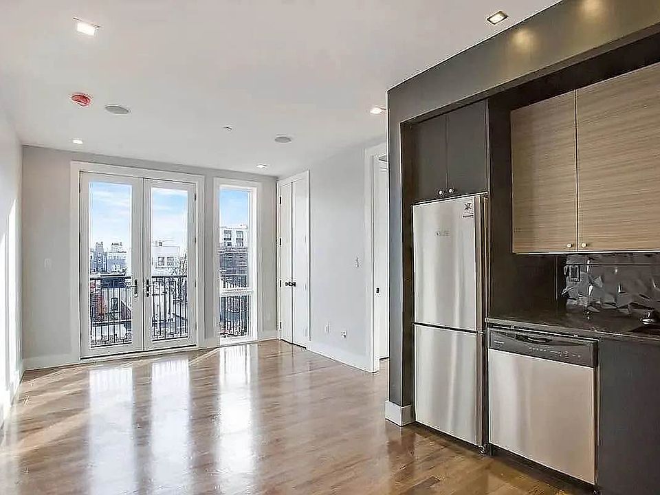 1st image of 70 Bushwick Ave #5C