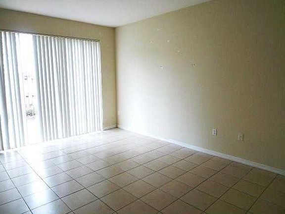 4th image of 12547 SW 125th St #12547