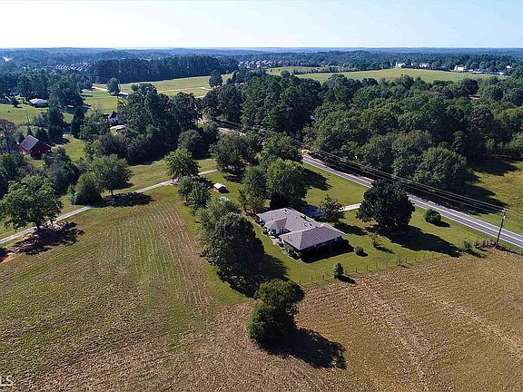 3rd image of 2688 Bold Springs Rd
