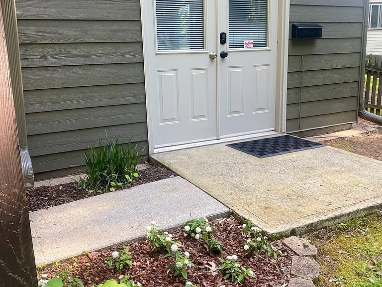 1525 Heritage Dr #2 — Photo 14