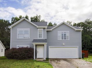 585 Gentle Breeze Ln, Rock Hill, SC 29730