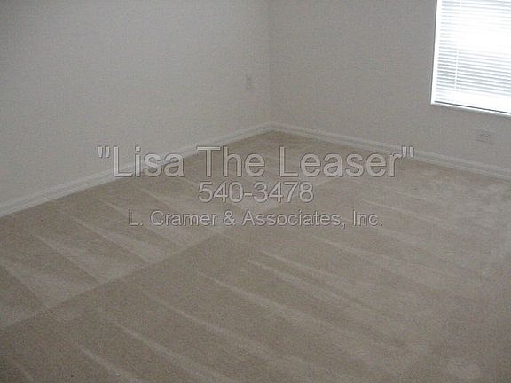 2nd image of 205 NE 23rd Ter