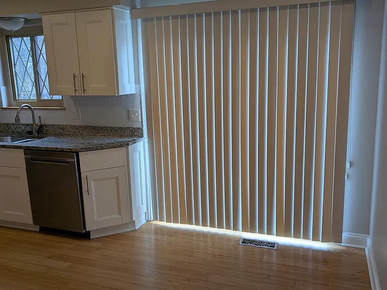 4853 Berryhill Ct — Photo 8