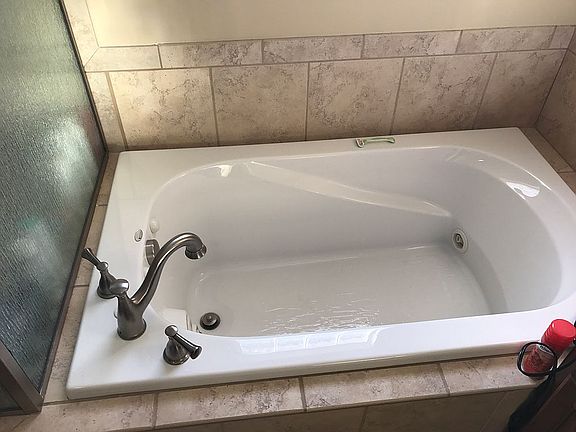 5th image of 1302 Muirfield Ln
