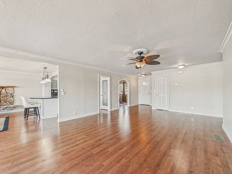 4910 Cabrillo Point — Photo 20
