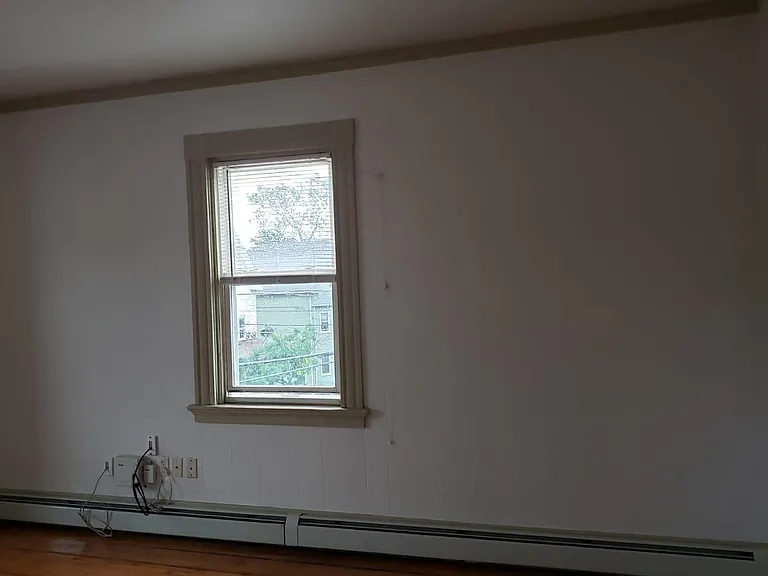 240 Valley St #3 — Photo 11