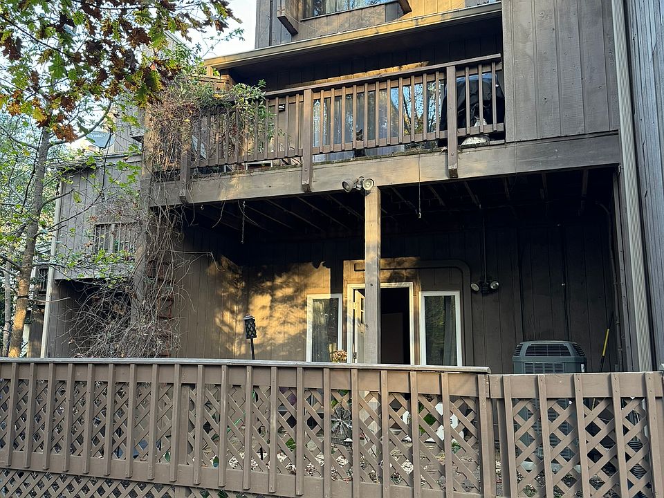 Apartment entrance is on the ground floor in the back of the townhouse. Private entrance and fenced yard area included with apartment.