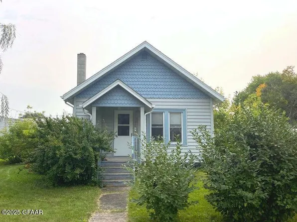 412 3rd Ave W, Halstad, MN 56548