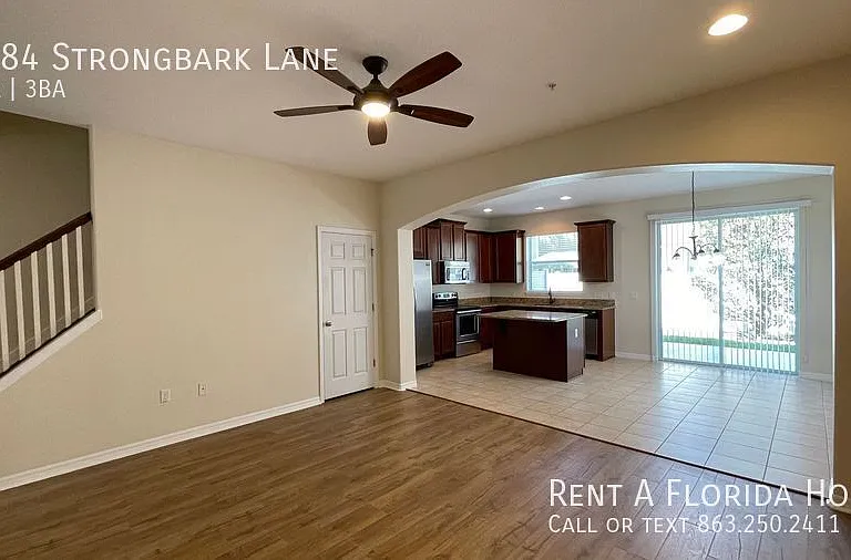 9484 Strongbark Ln — Photo 2
