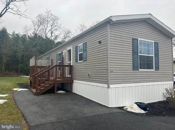 266 Beechwood Dr, Dillsburg, PA 17019