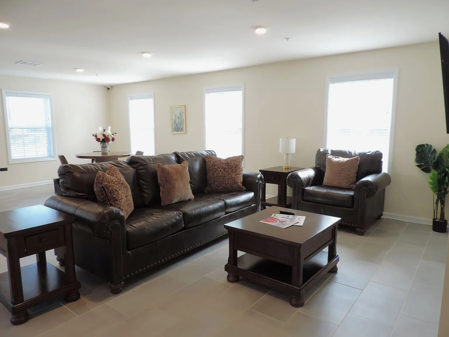 Welcome to the Reserve at Towpath Trail! — Photo 4