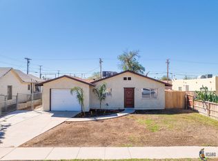 321-8 W Holt Ave, El Centro, CA 92243