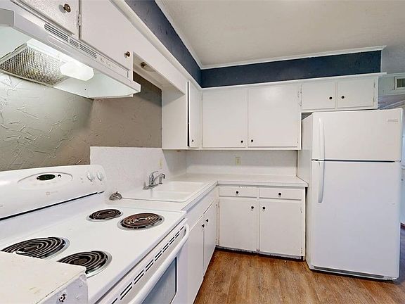 4th image of 16567 Fm 2154 Rd APT 10