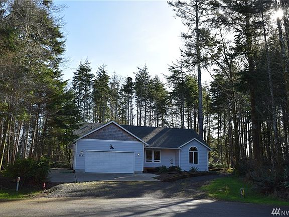3rd image of 112 Hagar Ct NE