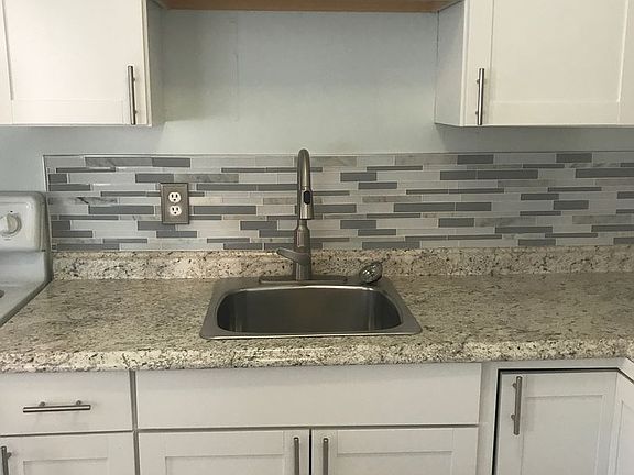 4th image of 214 Hancock Bridge Pkwy APT 1