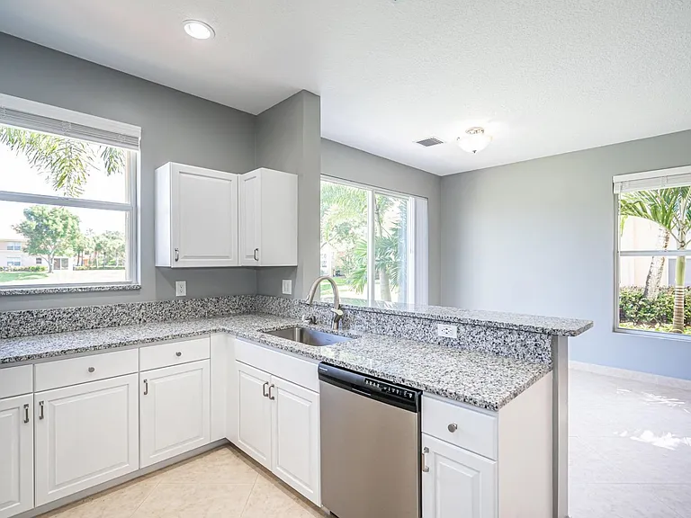 460 Rainbow Springs Ter — Photo 11