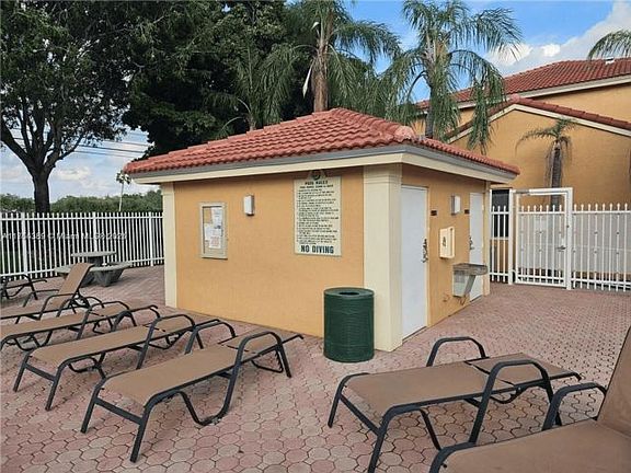 4th image of 16149 NW 22nd St #1