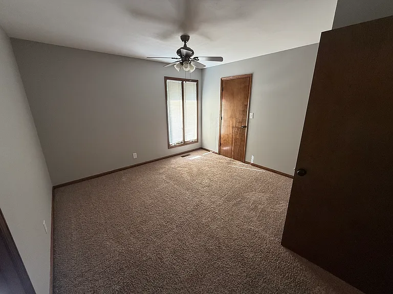 1225 Chancellor Dr — Photo 14