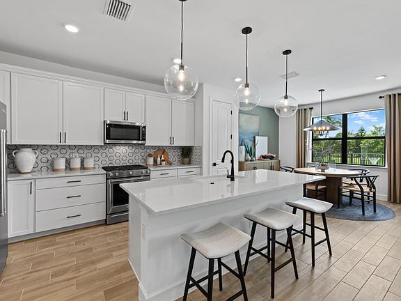 Innovative Kitchen with Large Center Island