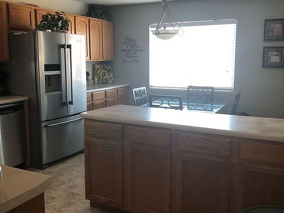 5th image of 2066 Riverview Dr