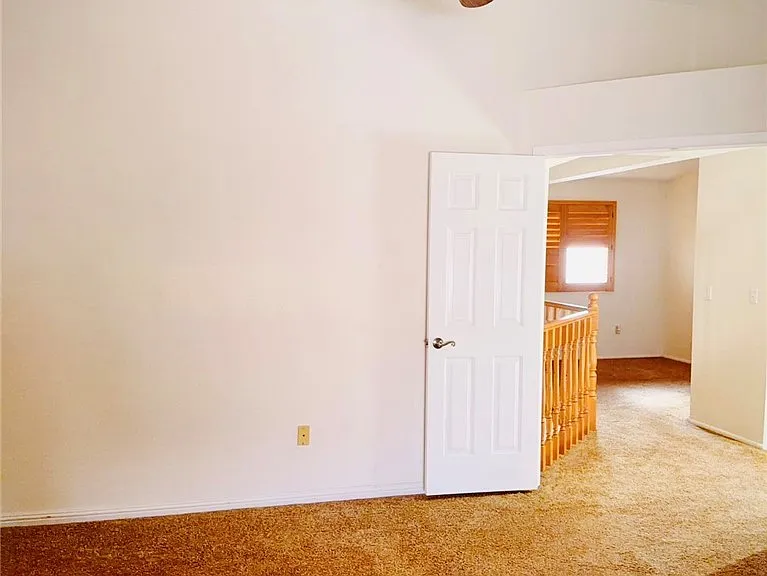 8405 Justine Ct — Photo 22