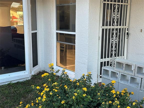 3rd image of 3340 Wilson Dr