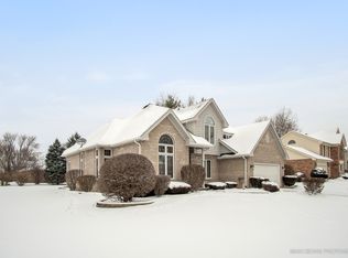 2079 Carolyn Rd, Aurora, IL 60506