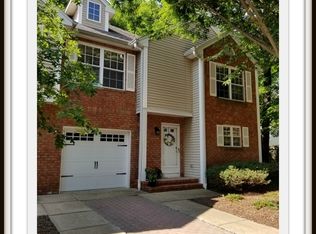 4 Berkeley Sq, Berkeley Heights, NJ 07922