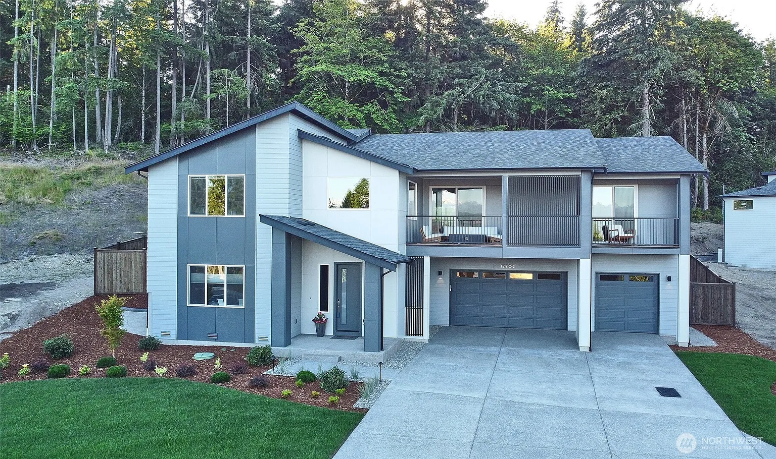 17808 142nd Avenue E #8 photo 1